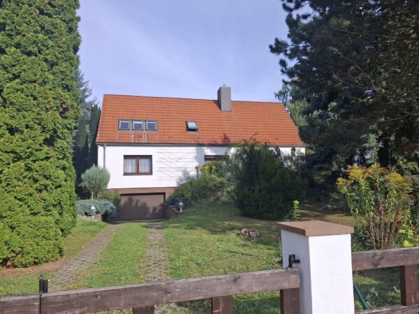 OBJEKT IST RESERVIERT Wiederstedt: solides großes Einfamilienhaus mit Garten in Top Lage zu verkaufen!