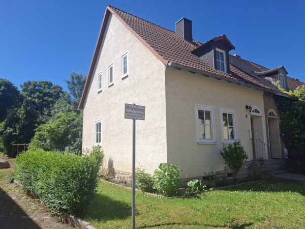 Bad Lauchstädt: Reihenendhaus in stadtnaher ruhiger Wohnlage zu verkaufen!