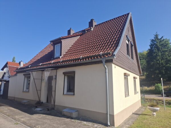 Wiederstedt: kleines Einfamilienhaus mit Garten in idyllischer Wohnlage zu verkaufen!